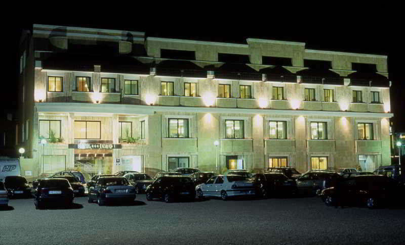 Hotel Restaurante Emilio Hellín Exterior foto